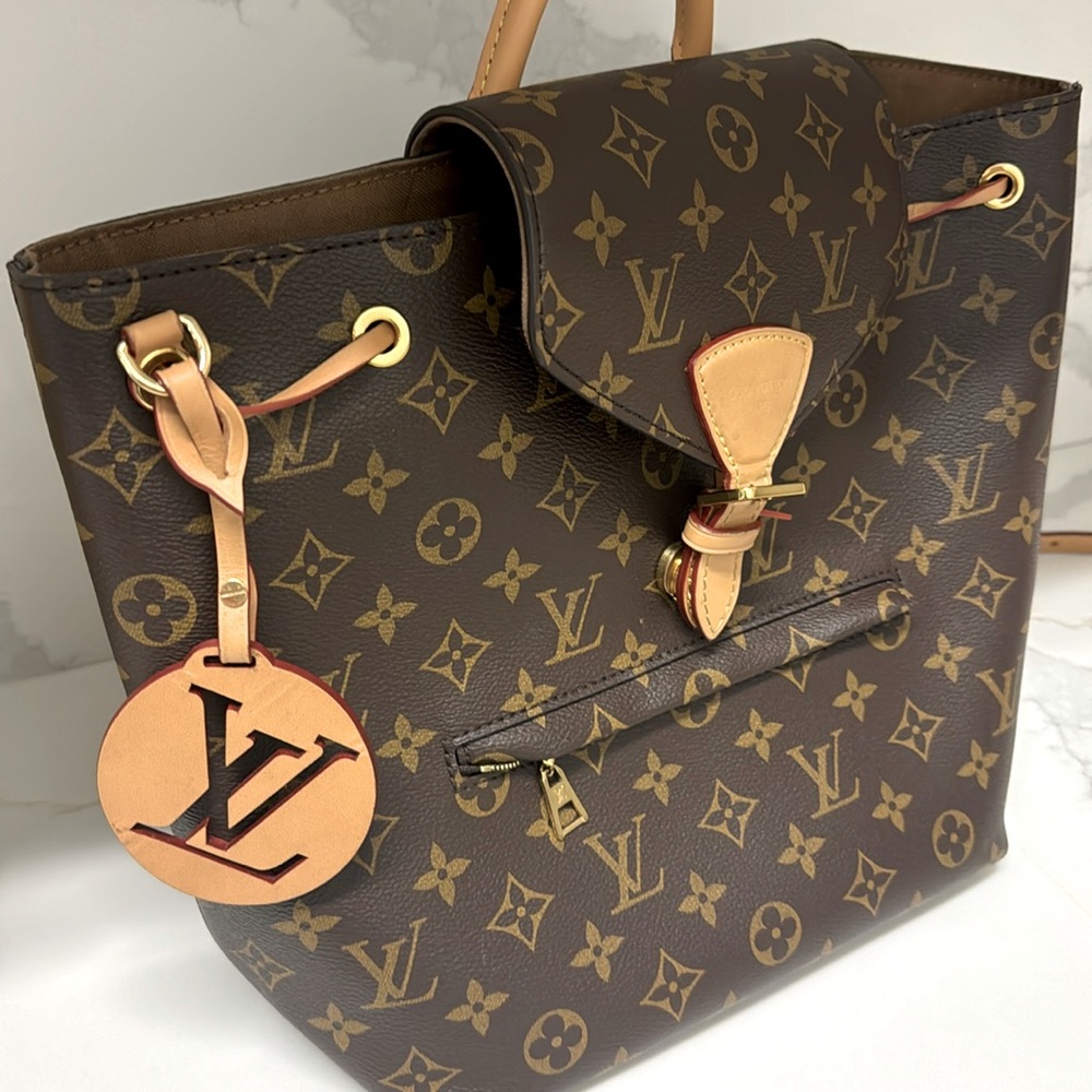 Louis Vuttion Monogram Canvas Montsouris Backpack NM